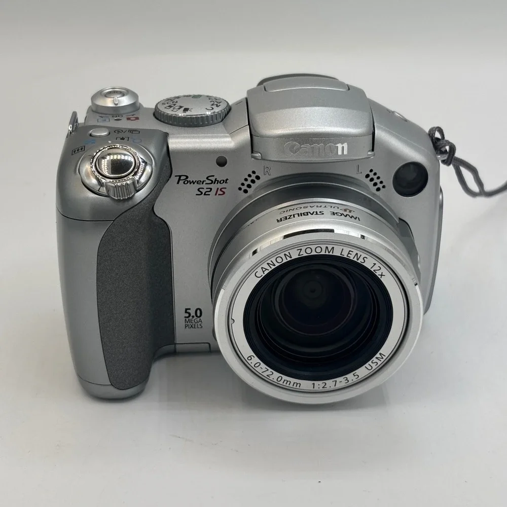 Canon PowerShot S2 IS Digital Camera 5.0MP 12x Zoom Silver Bundle Case SD Card